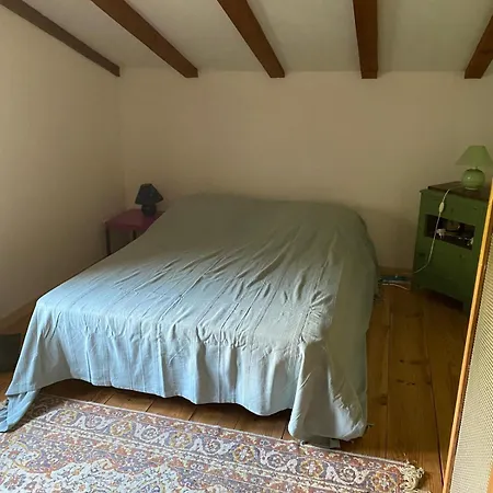 Апартаменты Face A La Montagne Vico